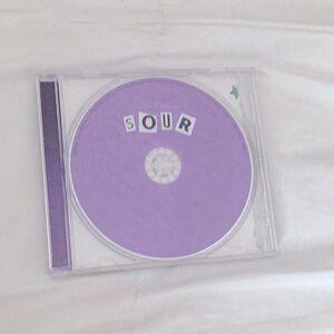 💜Oliva Rodrigo CD💜